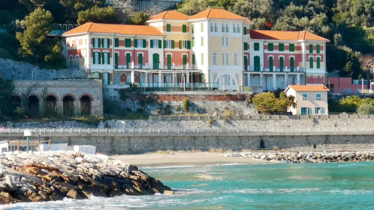 Hotel Del Golfo ฟีนาเลลีกูเร ภายนอก รูปภาพ